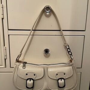 Elegant Cream Shoulder Bag